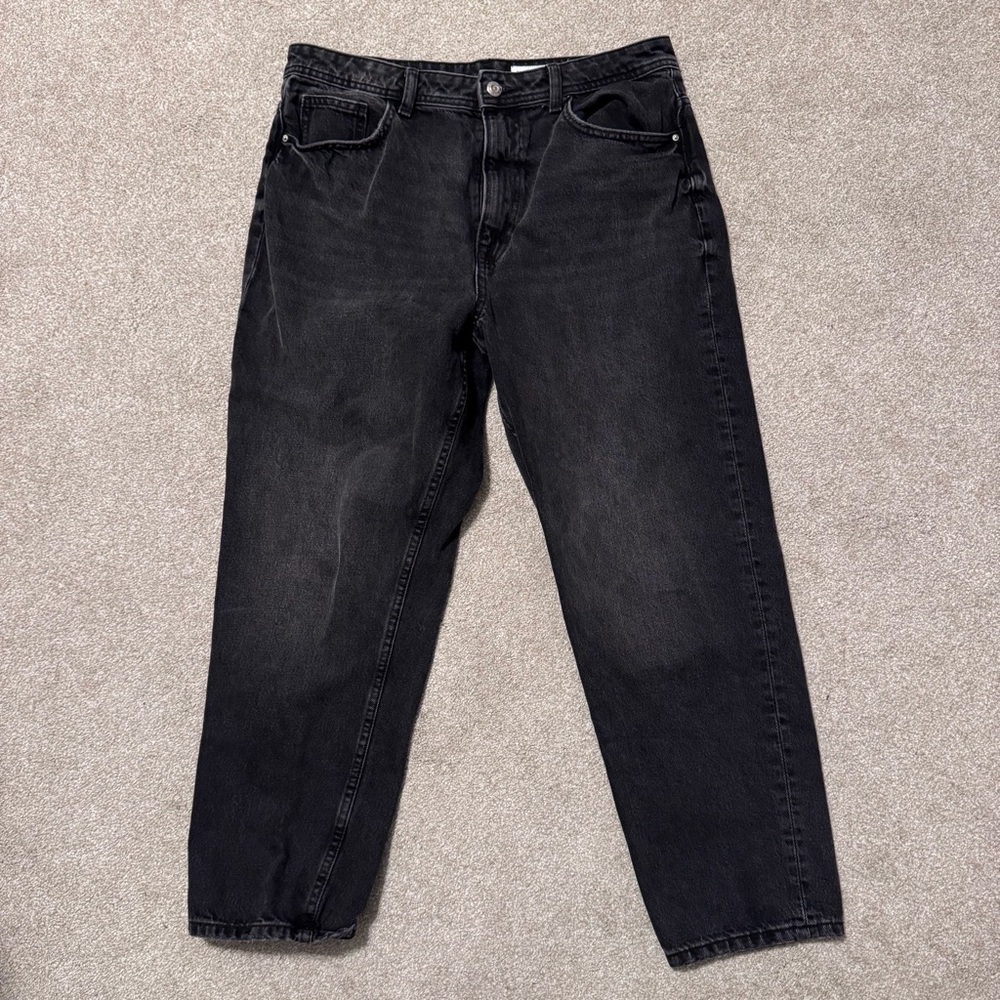 Zara - 12 - Black Fade High Rise Straight Leg Jeans